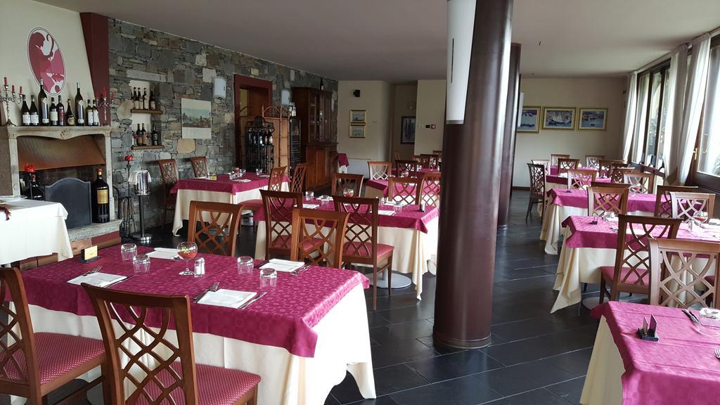 Hotel & Residence La Sibilla Cusiana Петенаско Екстериор снимка
