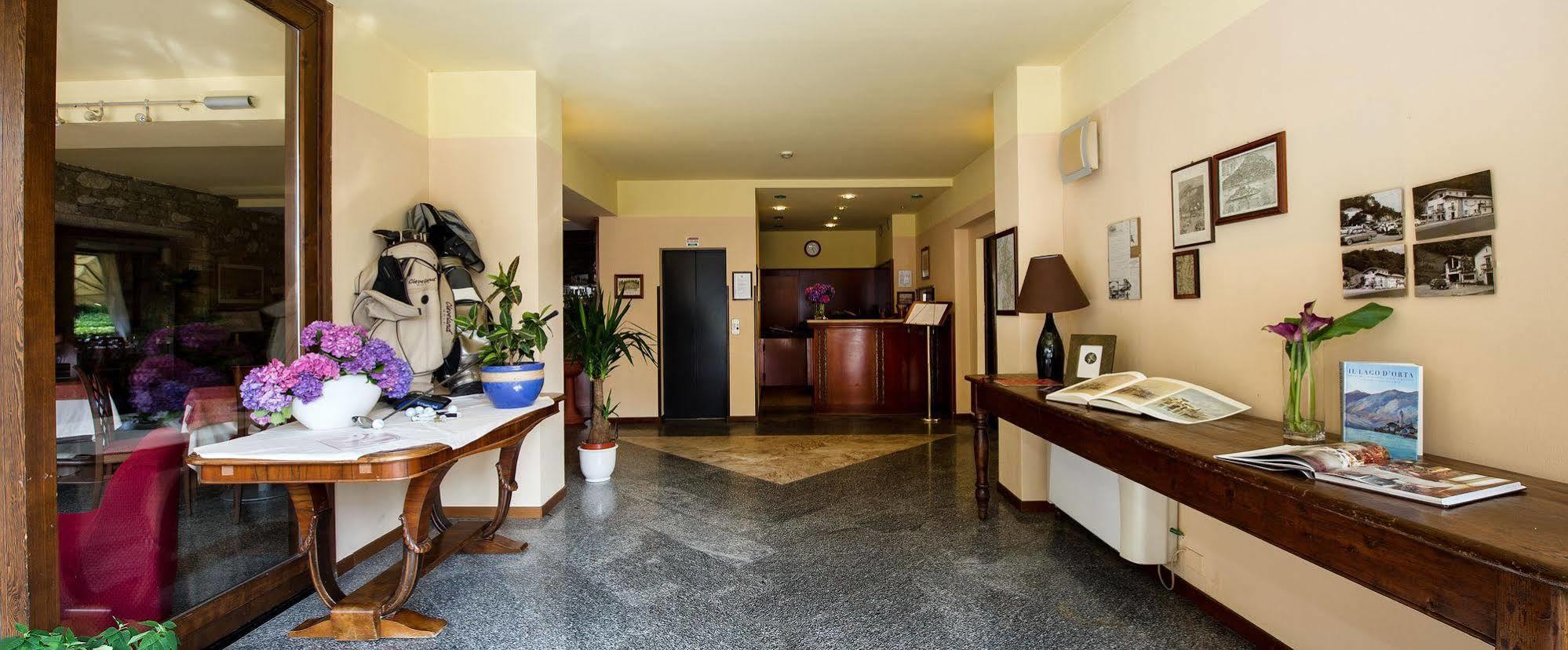 Hotel & Residence La Sibilla Cusiana Петенаско Екстериор снимка